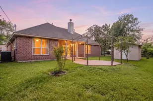 600 River Bend Dr, Baytown, TX 77521 - Photo 25