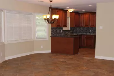 10301 Ivyridge Road, Houston, TX 77043 - Photo 7