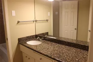 10301 Ivyridge Rd, Houston, TX 77043 - Photo 21