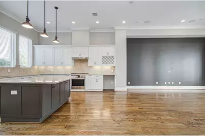 2114 Mason Street, Houston, TX 77006 - Photo 9