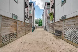 2114 Mason St, Houston, TX 77006 - Photo 41