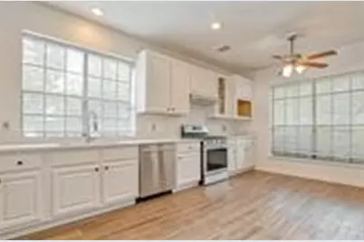 26 Cherry Blossom Place, The Woodlands, TX 77381 - Photo 13