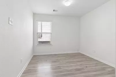 2658 Skyview Downs Drive, Houston, TX 77047 - Photo 11