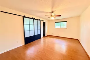 2410 Point Comfort Ct, Webster, TX 77598 - Photo 15