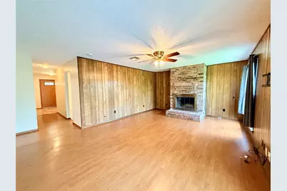 2410 Point Comfort Court, Webster, TX 77598 - Photo 9