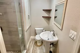 629 Westford St, Houston, TX 77022 - Photo 7