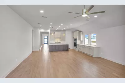 12330 Hudson Drive, Mont Belvieu, TX 77523 - Photo 3