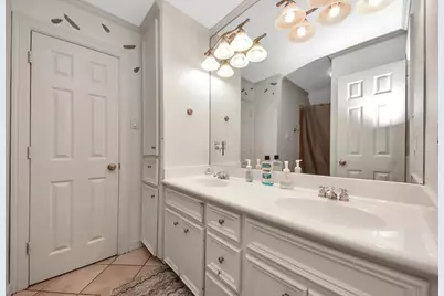 2502 Blossom Bay Court, Houston, TX 77059 - Photo 27