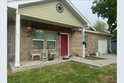1101 11th 1/2 Street N, Texas City, TX 77590 - Photo 1