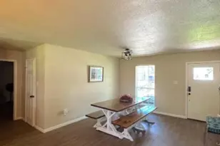 1410 Avenue D, Danbury, TX 77534 - Photo 5