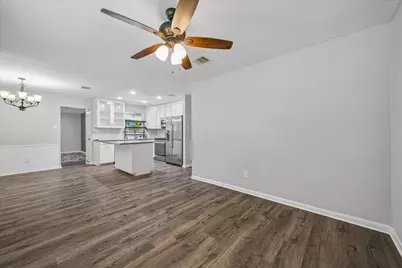 1526 Diplomat Way, Houston, TX 77088 - Photo 3
