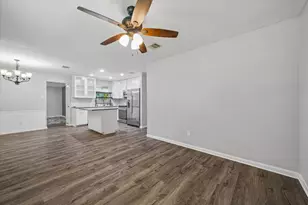 1526 Diplomat Way, Houston, TX 77088 - Photo 3