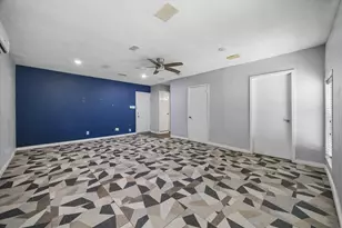 1526 Diplomat Way, Houston, TX 77088 - Photo 7