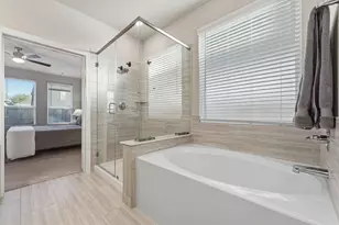 8335 Calico Pennant Wy, Fulshear, TX 77441 - Photo 13