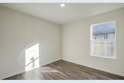 6202 N Wayside Drive, Houston, TX 77028 - Photo 5