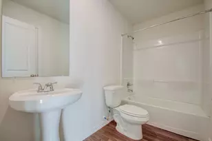 6202 N Wayside Dr, Houston, TX 77028 - Photo 7