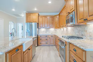 92 Canyon Run Blvd, Huntsville, TX 77320 - Photo 5