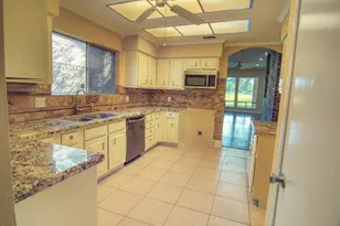 3115 W Creek Club Dr, Missouri City, TX 77459 - Photo 7