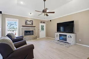 16180 Oak Lawn Dr, Splendora, TX 77372 - Photo 9