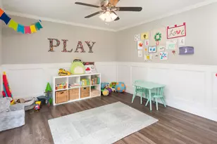 726 Thistlewood Dr, Houston, TX 77079 - Photo 3
