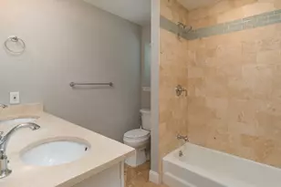 726 Thistlewood Dr, Houston, TX 77079 - Photo 17