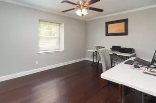 726 Thistlewood Dr, Houston, TX 77079 - Photo 15