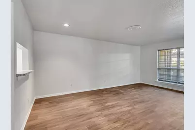 1860 White Oak Drive #333, Houston, TX 77009 - Photo 11