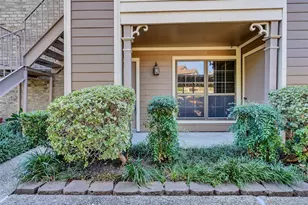 1860 White Oak Dr, Houston, TX 77009 - Photo 1