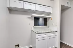 1860 White Oak Dr, Houston, TX 77009 - Photo 21