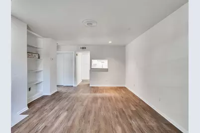 1860 White Oak Drive #333, Houston, TX 77009 - Photo 7