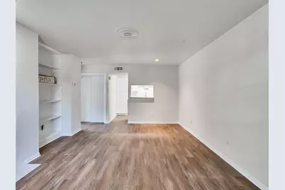 1860 White Oak Drive #333, Houston, TX 77009 - Photo 7