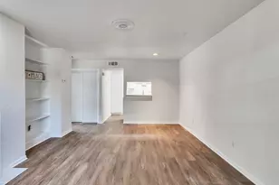 1860 White Oak Dr, Houston, TX 77009 - Photo 7