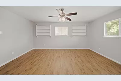 5922 Densmore Drive, Houston, TX 77035 - Photo 9