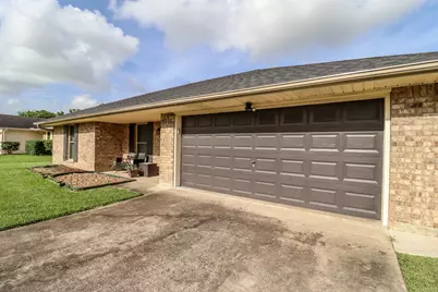 2055 Stacy Street, Beaumont, TX 77707 - Photo 5