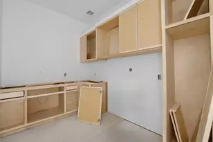 609 E 25th St, Houston, TX 77008 - Photo 33