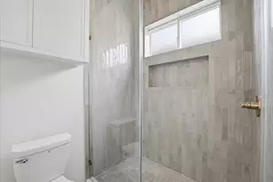 609 E 25th St, Houston, TX 77008 - Photo 13