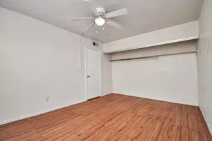 7818 Black Fin Ln, Houston, TX 77072 - Photo 21