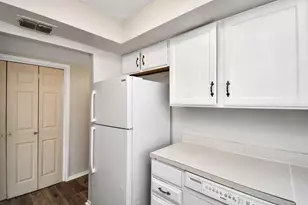 7818 Black Fin Ln, Houston, TX 77072 - Photo 17