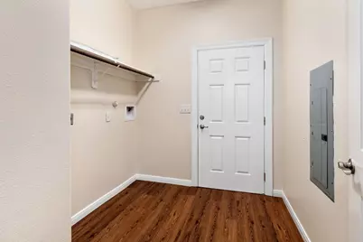 203 3rd Street N, Texas City, TX 77590 - Photo 5