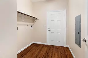203 3rd St N, Texas City, TX 77590 - Photo 5
