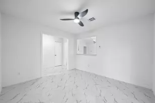 12123 Pompano Ln, Houston, TX 77072 - Photo 7