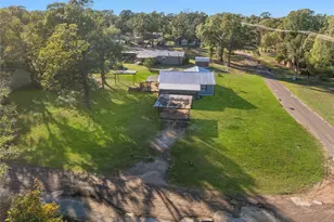 2705 21st St, Hempstead, TX 77445 - Photo 1