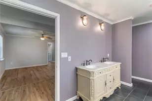 2705 21st St, Hempstead, TX 77445 - Photo 19