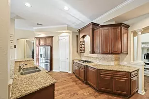 17703 Fairhaven Lake Dr, Cypress, TX 77433 - Photo 9