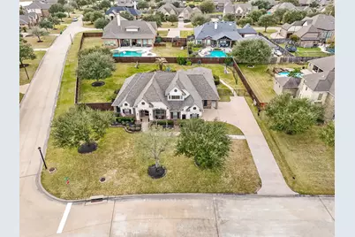 17703 Fairhaven Lake Drive, Cypress, TX 77433 - Photo 5
