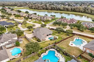 17703 Fairhaven Lake Dr, Cypress, TX 77433 - Photo 41