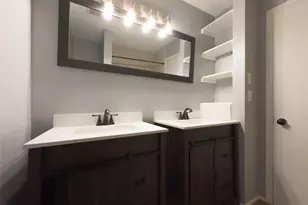 122 N Iowa Ave, League City, TX 77573 - Photo 11