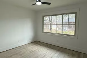 1906 Shadow Bend Dr, Houston, TX 77043 - Photo 9