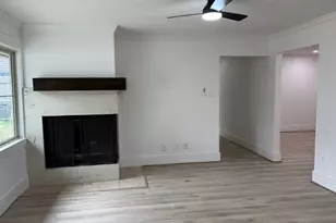 1906 Shadow Bend Dr, Houston, TX 77043 - Photo 3