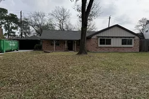 1906 Shadow Bend Dr, Houston, TX 77043 - Photo 1